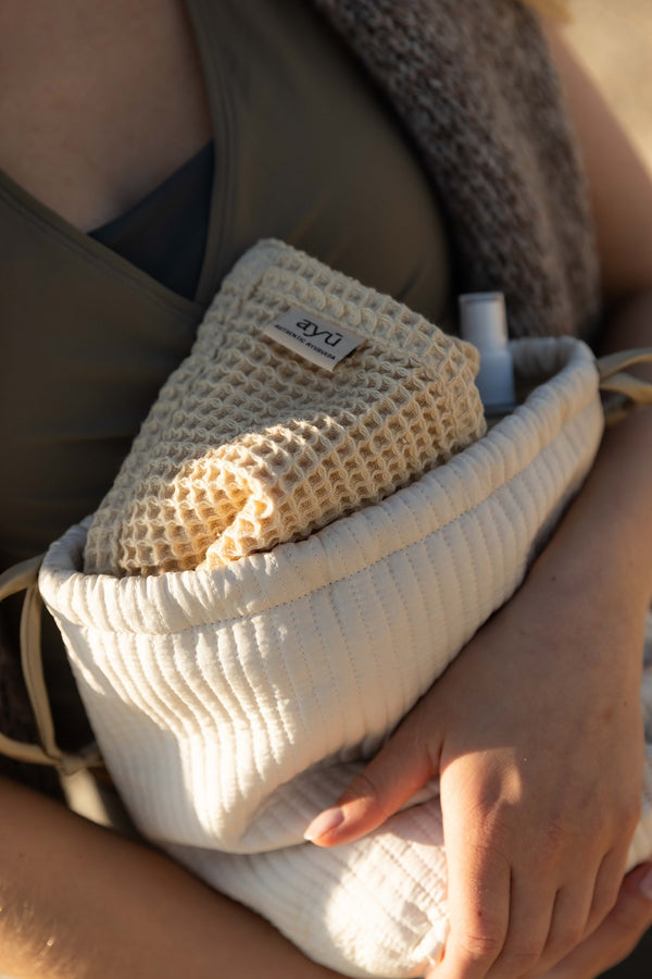 Silk Bag – Elegant Storage and Travel Companion