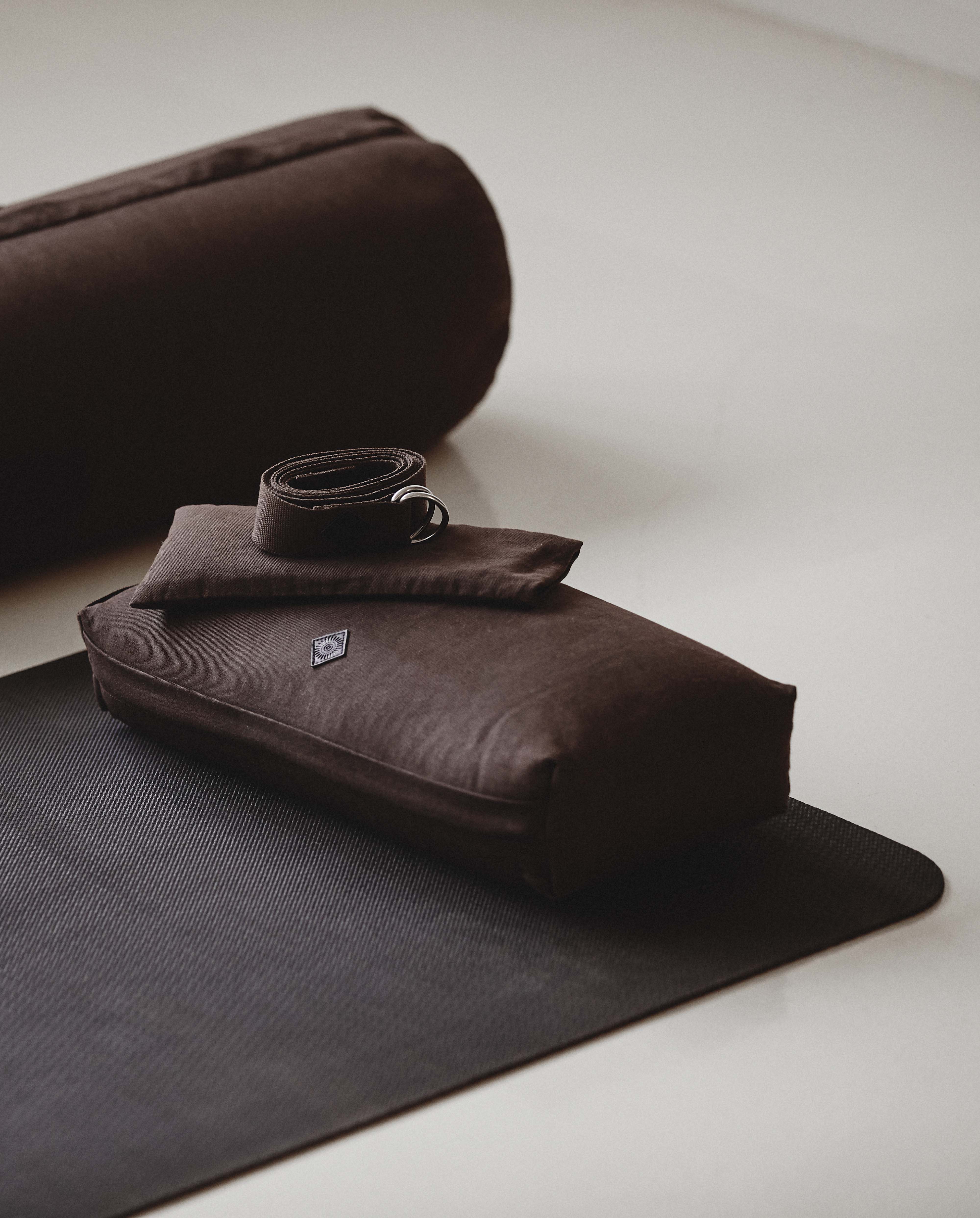 Øjenpude - brun
https://dk.ayu.eu/collections/simple-days-yogaudstyr/products/yoga-ojenpude-brun