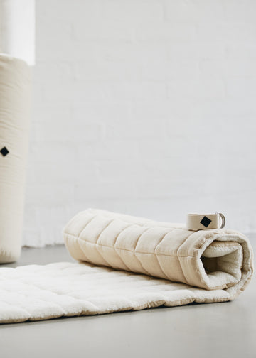 yin yogamåtte, råhvid