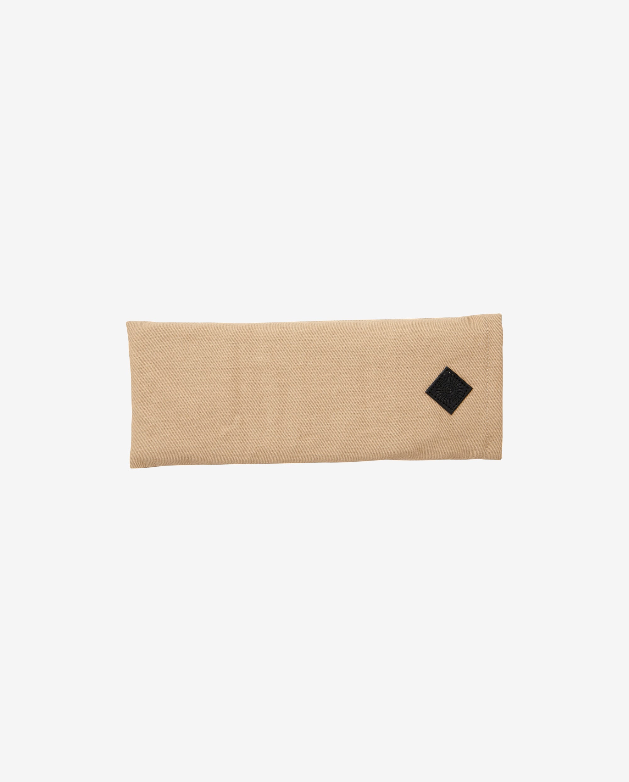 Øjenpude - Sand
https://dk.ayu.eu/collections/simple-days-yogaudstyr/products/yoga-ojenpude-10x25-cm-beige