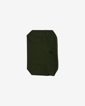 https://dk.ayu.eu/products/yoga-betraek-til-meditationspude-morkegron?_pos=11&_sid=cc994187f&_ss=r