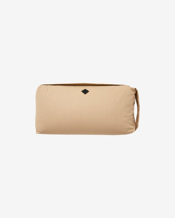 Meditationshynde - Sand
https://dk.ayu.eu/collections/yoga-og-meditationshynde-optimal-stotte-og-komfort/products/yoga-og-meditationspude-40x20-cm-beige