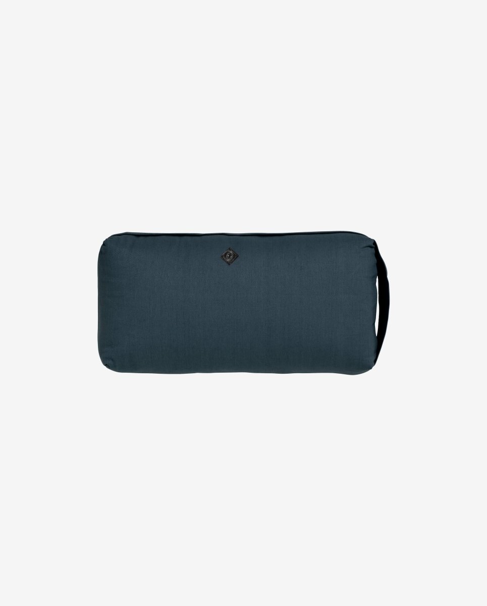 Meditationshynde  - Mørkeblå
https://dk.ayu.eu/collections/yoga-og-meditationshynde-optimal-stotte-og-komfort/products/yoga-og-meditationspude-40x20-cm-morkebla